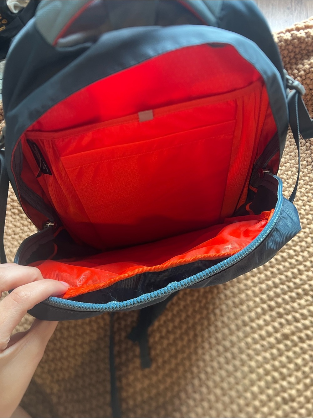 Osprey Pandion Backpack - Picture 3 of 7